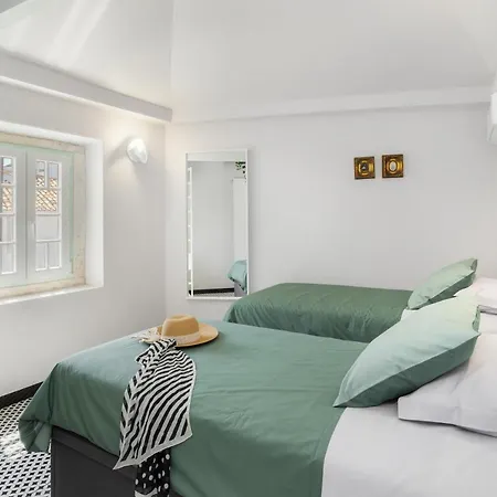 Wonderland * Λεϊρία